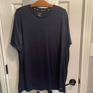 Pre-owned. Navy XXL DryTeK moisture wicking short-sleeved shirt. Size XXL